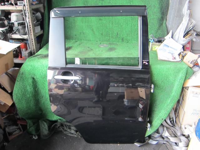 【中古】中古部品 タントエグゼ L455S 右ﾘｱﾄﾞｱ 【3340240100-001643537013300】