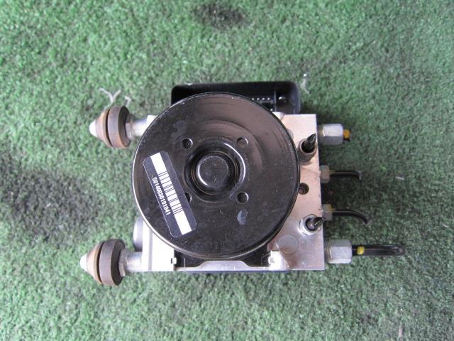 【中古】中古部品 ＣＲ－Ｚ ZF2 ABSｱｸﾁｭｴｰﾀｰ 【3340240100-001589861942500】