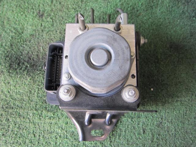 【中古】中古部品 キャスト LA250S ABSｱｸﾁｭｴｰﾀｰ 【3340240100-202200000242500】
