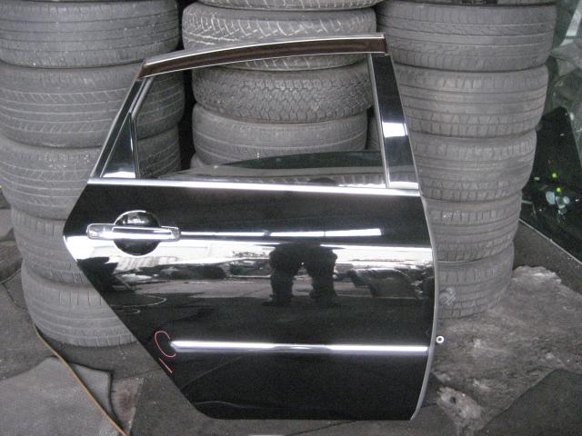 【中古】中古部品 フーガ PY50 右ﾘｱﾄﾞｱ 【3340240100-000912563313300】