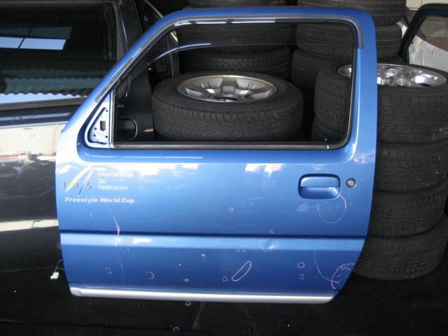 【中古】中古部品 ジムニー JB23W 左ﾌﾛﾝﾄﾄﾞｱ 【3340240100-000793783913200】
