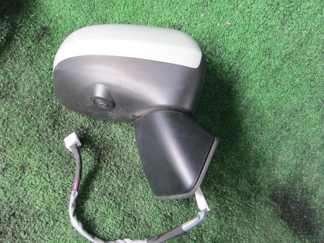 【中古】中古部品 ミラトコット LA550S 右ｻｲﾄﾞﾐﾗｰ 【3340240100-213000010613500】