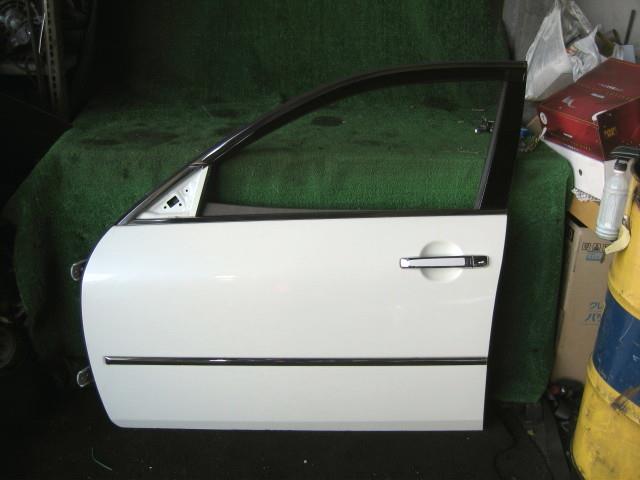【中古】中古部品 フーガ PY50 左フロントドア 【3340240100-001562597313200】