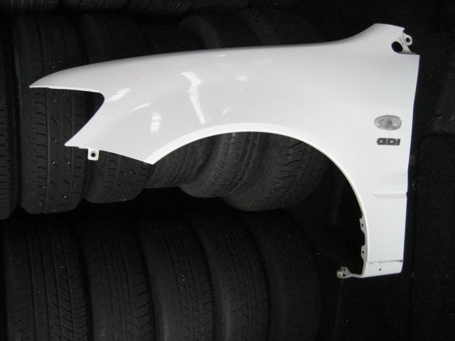 【中古】中古部品 ランサーセディア CS5W 左ﾌﾛﾝﾄﾌｪﾝﾀﾞｰ 【3340240100-000785462610700】