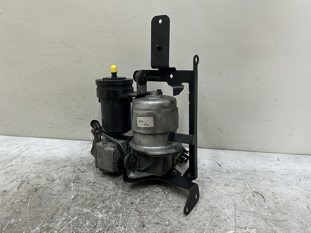 【中古】中古部品 ビュイック パークアベニュー BC33D ｴｱｻｽｺﾝﾌﾟﾚｯｻｰ 【3310070100-000387042652300】