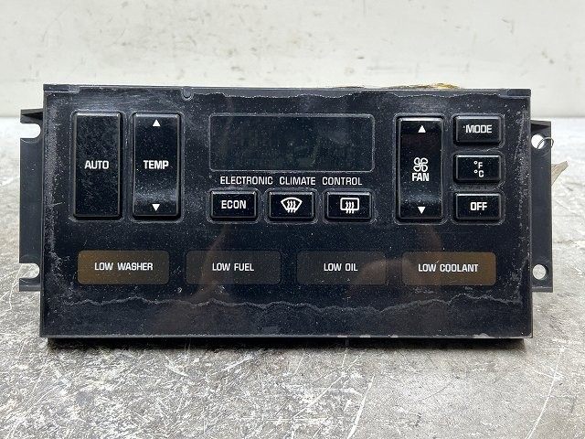 【中古】中古部品 ビュイック FUMEI A/Cｽｲｯﾁﾊﾟﾈﾙ 【3310070100-000453386960900】