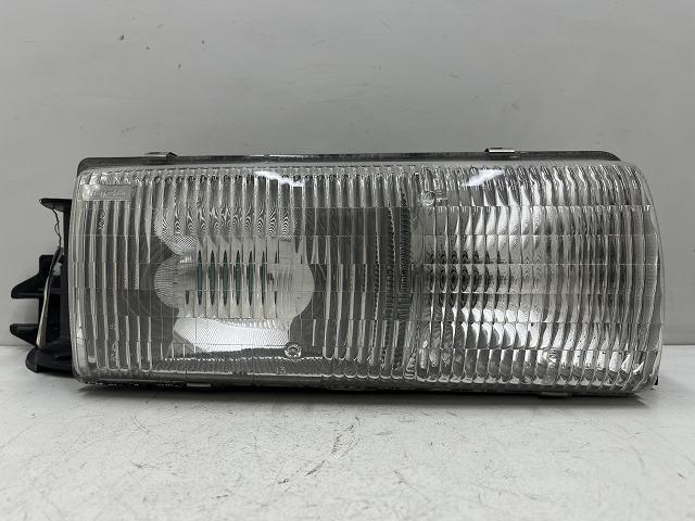【中古】中古部品 シボレー カプリス FUMEI 右ﾍｯﾄﾞﾗﾝﾌﾟ 【3310070100-000155282210800】