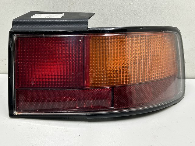 【中古】中古部品 キャデラック セビル AK34K 右テールランプ 【3310070100-000493821115500】|e-cleマート