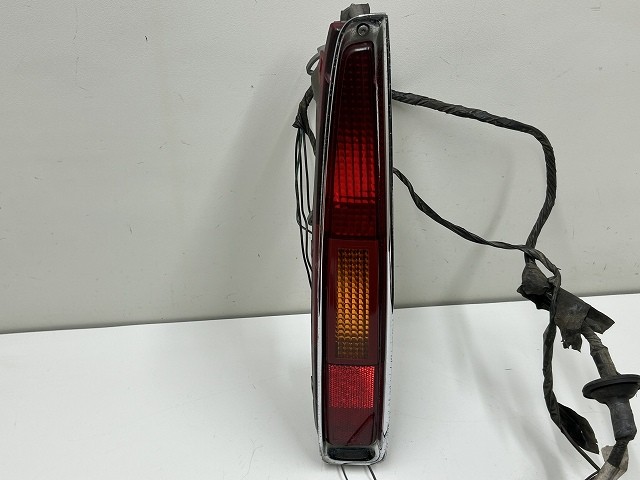 【中古】中古部品 キャデラック コンコース AK44K 左ﾃｰﾙﾗﾝﾌﾟ 【3310070100-000487256115600】