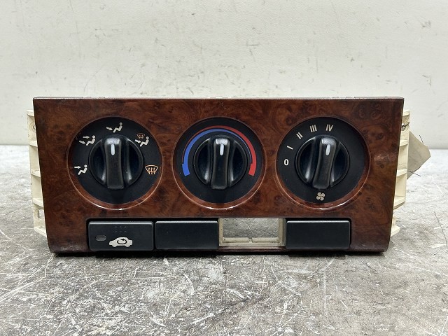 【中古】中古部品 ローバー 400シリーズ RTD16 A/Cｽｲｯﾁﾊﾟﾈﾙ 【3310070100-000474377360900】