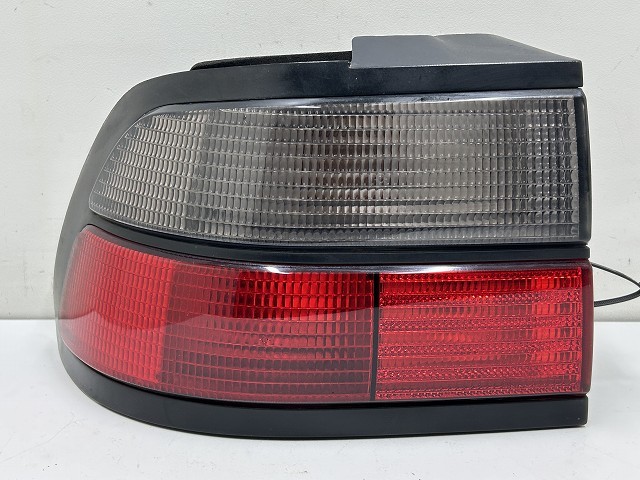 【中古】中古部品 ローバー 800シリーズ RS25 左ﾃｰﾙﾗﾝﾌﾟ 【3310070100-000361577115600】