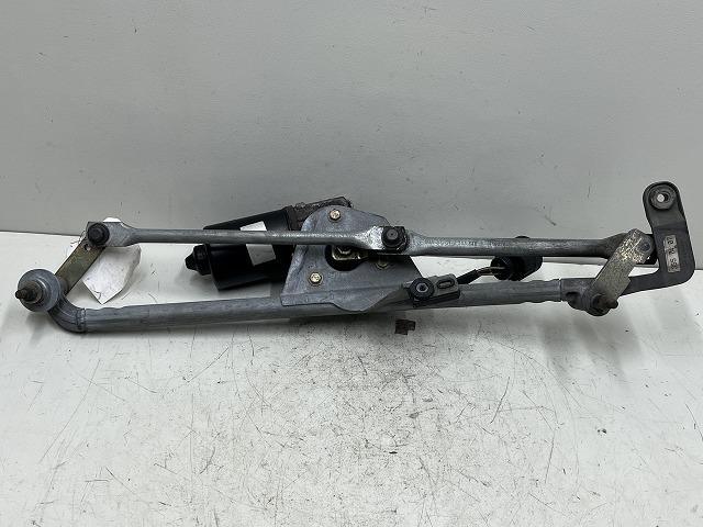 【中古】中古部品 BMW 3シリーズ CD28 ﾌﾛﾝﾄﾜｲﾊﾟｰﾓｰﾀｰ 【3310070100-000635572361600】