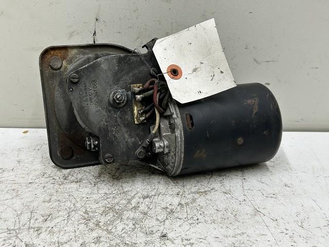 【中古】中古部品 ベンツ 114072 ﾌﾛﾝﾄﾜｲﾊﾟｰﾓｰﾀｰ 【3310070100-000656289761600】