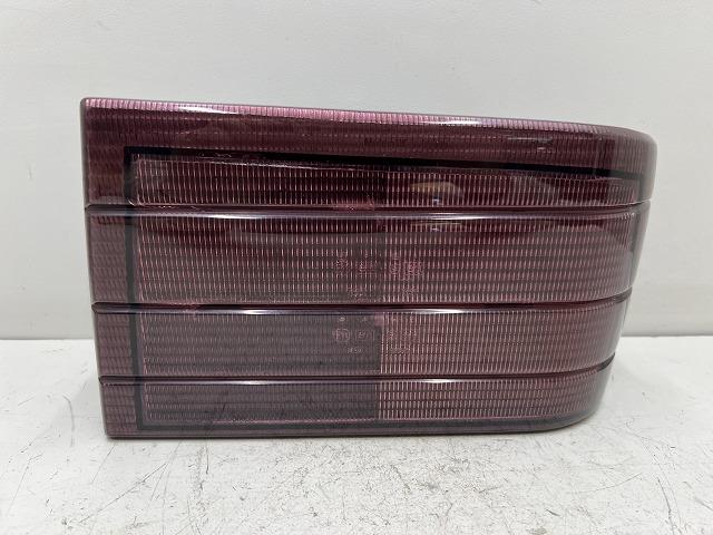【中古】中古部品 ジャガー XJシリーズ JLG 右ﾃｰﾙﾗﾝﾌﾟ 【3310070100-000413149215500】