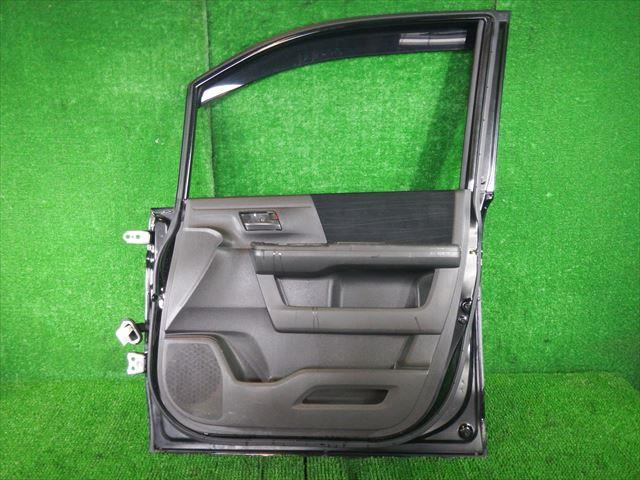 【中古】中古部品 ステップワゴン RK1 右ﾌﾛﾝﾄﾄﾞｱ 【3330240100-000203081913100】