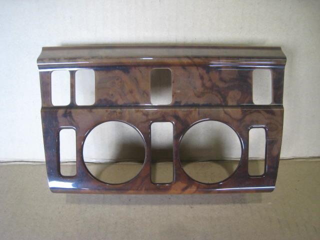 【中古】中古部品 ベンツ Eクラス ｸﾗｽﾀｰﾊﾟﾈﾙ 【3340220100-000213076470221】