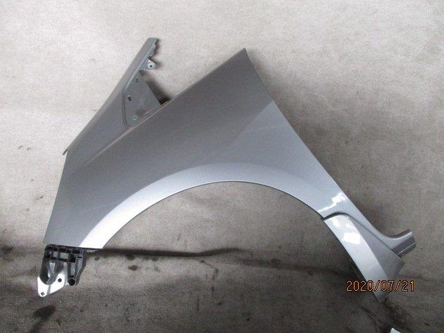 【中古】中古部品 フィット GE6 左ﾌﾛﾝﾄﾌｪﾝﾀﾞｰ 【3330220100-001618060510700】 10,175円