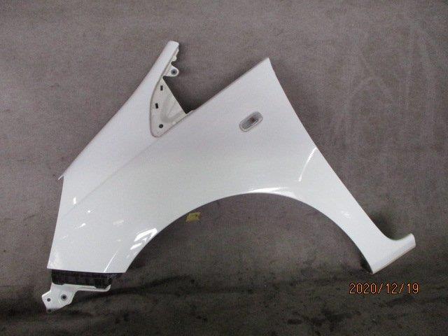 【中古】中古部品 フィットシャトル GG8 左ﾌﾛﾝﾄﾌｪﾝﾀﾞｰ 【3330220100-001650345810700】