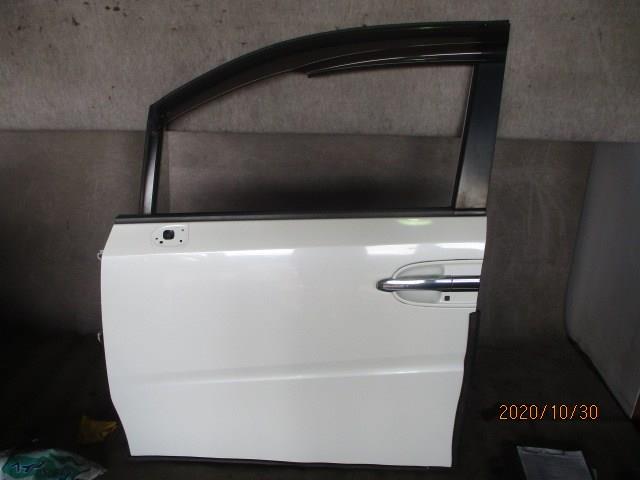 【中古】中古部品 ステップワゴン RG2 左ﾌﾛﾝﾄﾄﾞｱ 【3330220100-001639874513200】