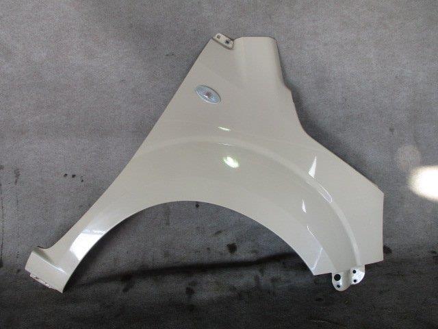 【中古】中古部品 モコ MG33S 右ﾌﾛﾝﾄﾌｪﾝﾀﾞｰ 【3330220100-211106000210600】