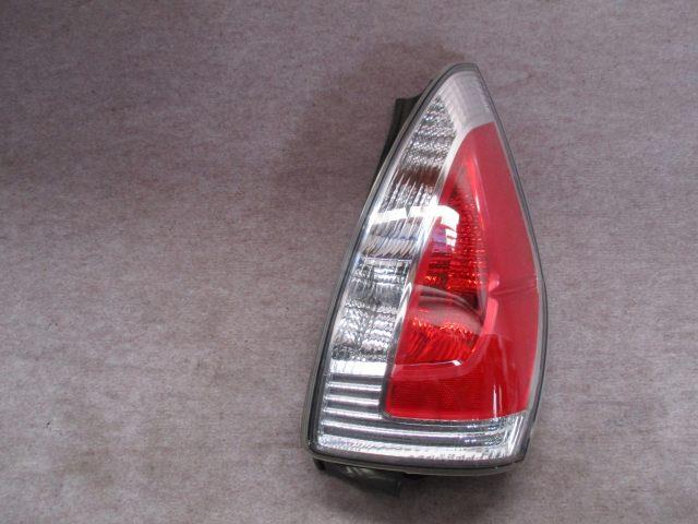 【中古】中古部品 プレマシー CREW 右ﾃｰﾙﾗﾝﾌﾟ 【3330220100-001324797615500】