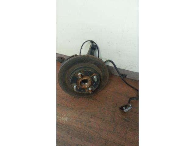 【中古】中古部品 タント L360S 右フロントナックルハブ 【3330430100-001206787644310】