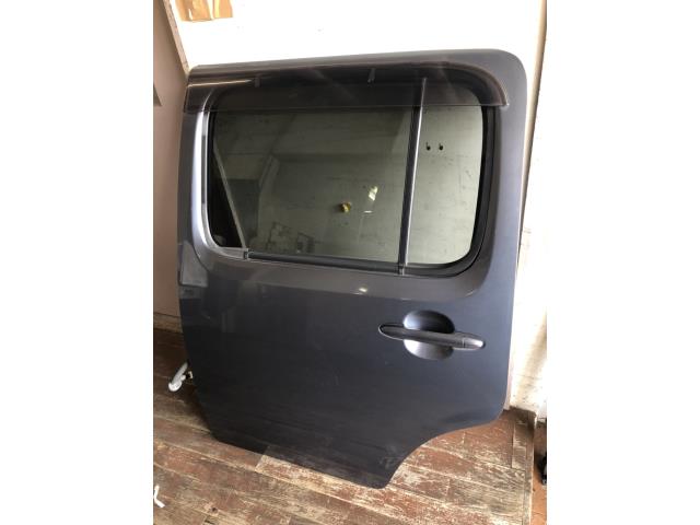 【中古】中古部品 ミラココア L675S 左ﾘｱﾄﾞｱ 【3330430100-001696529513400】