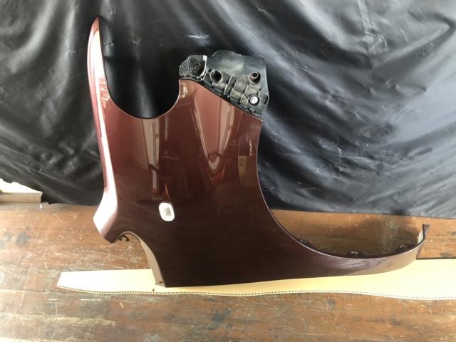 【中古】中古部品 ポルテ NNP10 右ﾌﾛﾝﾄﾌｪﾝﾀﾞｰ 【3330430100-001598944510600】
