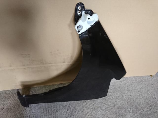 【中古】中古部品 ムーヴ L185S 左ﾌﾛﾝﾄﾌｪﾝﾀﾞｰ 【3330960100-001545816210700】