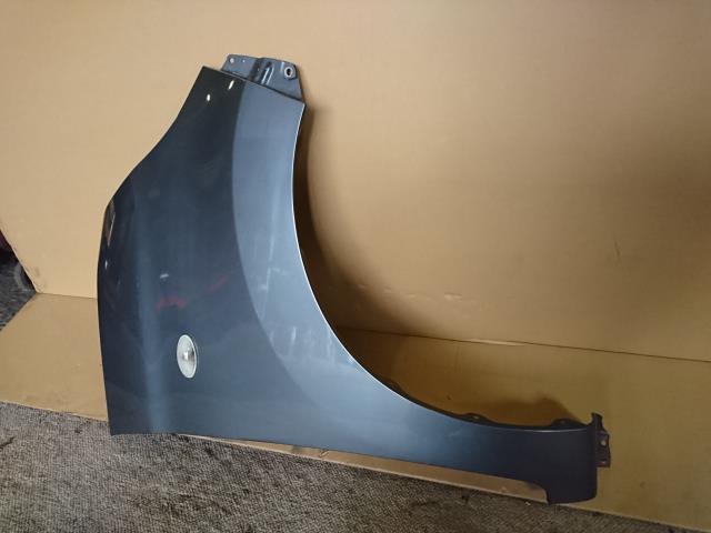 【中古】中古部品 パレット MK21S 右ﾌﾛﾝﾄﾌｪﾝﾀﾞｰ 【3330960100-001644485310600】