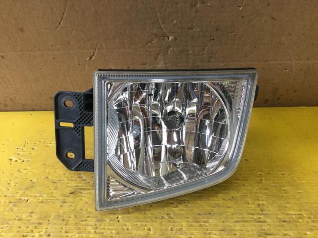 【中古】中古部品 ライフ JC2 左ﾌｫｸﾞﾗﾝﾌﾟ 【3330960100-001606205810950】