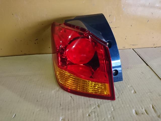 【中古】中古部品 RVR GA3W 左テールランプ 【3330960100-001573449015600】|e-cleマート