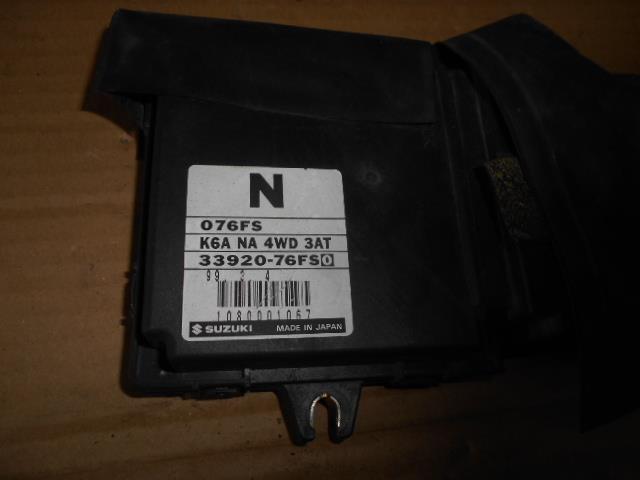 【中古】中古部品 ワゴンＲ MC21S ｴﾝｼﾞﾝｺﾝﾋﾟｭｰﾀｰ 【3330960100-001196213463100】