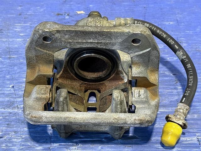 【中古】中古部品 ステップワゴン RF1 右ﾘｱｷｬﾘﾊﾟｰ 【3310050100-000598494444430】