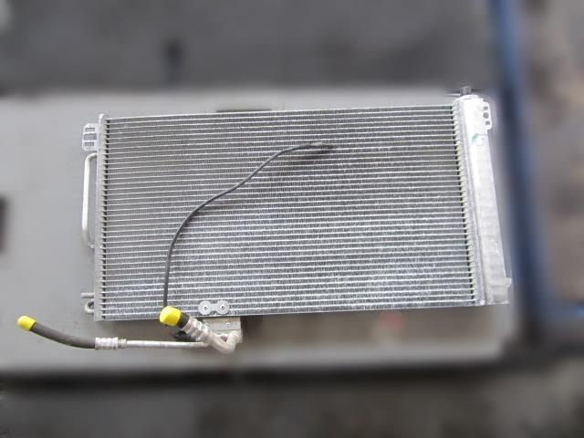 【中古】中古部品 ベンツ Cクラス 203046 コンデンサー 【3310050100-001344562460600】