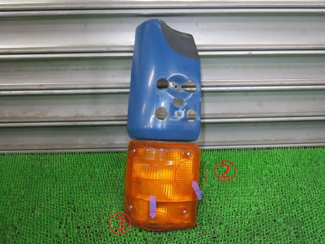 【中古】中古部品 タイタン WGSAT 右フロントコーナーパネル 【3330540100-211210000311300】|e-cleマート