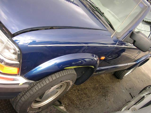 【中古】中古部品 シボレー ブレイザー CT34G 左ﾌﾛﾝﾄﾌｪﾝﾀﾞｰ 【3330490100-000825573910700】