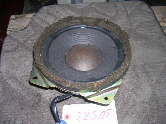 【中古】中古部品 クラウン JZS175 ｽﾋﾟｰｶｰ 【3330490100-000902726567500】