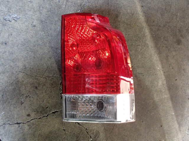 【中古】中古部品 ボルボ 70シリーズ SB5244W 右ﾃｰﾙﾗﾝﾌﾟ 【3330490100-001068058015500】
