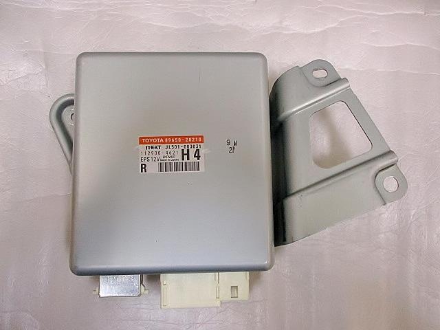 【中古】中古部品 ヴォクシー ZRR75G PSｺﾝﾋﾟｭｰﾀｰ 【3330650100-001661593863500】 9,571円