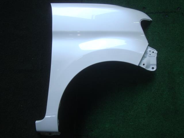 【中古】中古部品 タント L375S 右ﾌﾛﾝﾄﾌｪﾝﾀﾞｰ 【3340220100-000223007410600】
