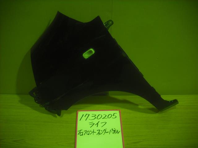 【中古】中古部品 ライフ JC1 左ﾌﾛﾝﾄﾌｪﾝﾀﾞｰ 【3330340100-001441101510700】