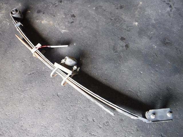 【中古】中古部品 キャリィ DA63T リアスプリングセット 【3340140100-001452072351400】