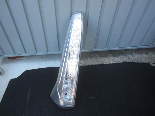 【中古】中古部品 セレナ HC26 左ﾃｰﾙﾗﾝﾌﾟ 【3330410100-001637903115600】