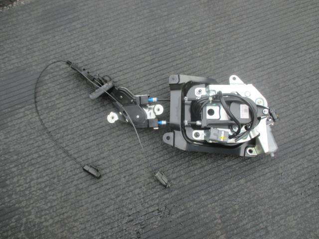 【中古】中古部品 デリカＤ2 MB15S ｸﾛｰｻﾞｰﾄﾞｱﾓｰﾀｰ 【3330410100-001384257866100】 9,504円