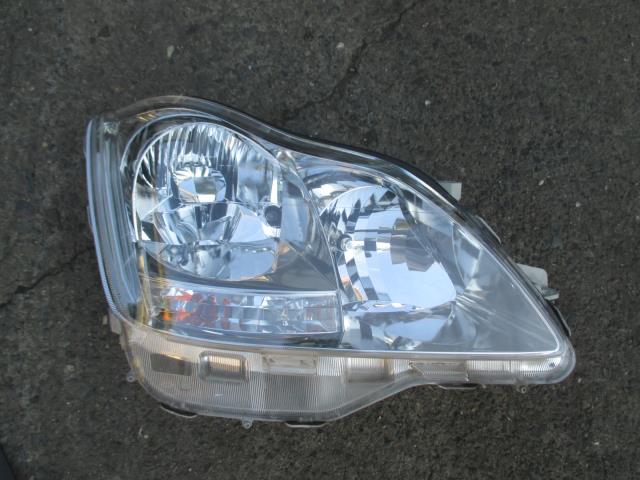 【中古】中古部品 クラウン GRS180 右ﾍｯﾄﾞﾗﾝﾌﾟ 【3330410100-001349336910800】｜e-cleマート 30,030円
