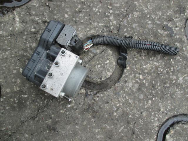 【中古】中古部品 アリオン ZRT260 ABSｱｸﾁｭｴｰﾀｰ 【3330410100-001292037942500】