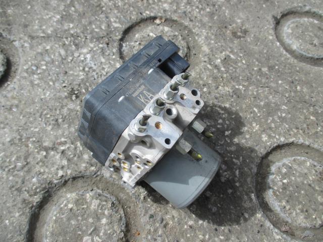 【中古】中古部品 フーガ KY51 ABSｱｸﾁｭｴｰﾀｰ 【3330410100-001295622042500】