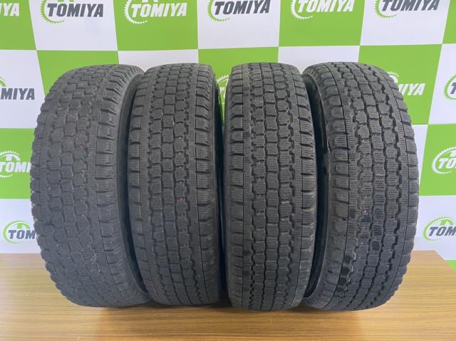 【中古】中古部品 ハイエース LH129V ﾀｲﾔ 【3330440100-220303000547200】