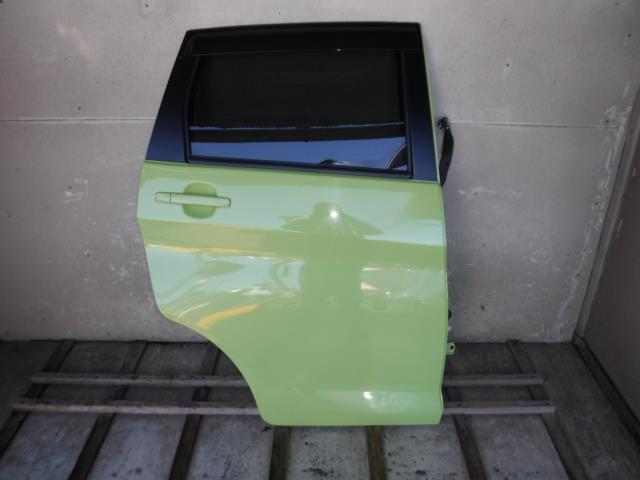 【中古】中古部品 デイズ B21W 右ﾘｱﾄﾞｱ 【3330450100-220302000213300】